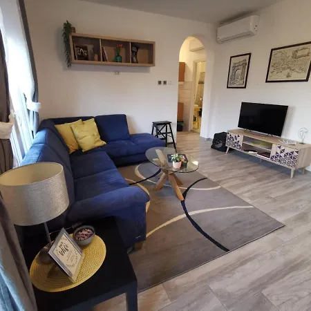 Apartman Bonvenon2center *